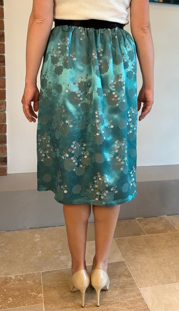 Brokátová sukně Konvalinky tyrkysová – foto 2